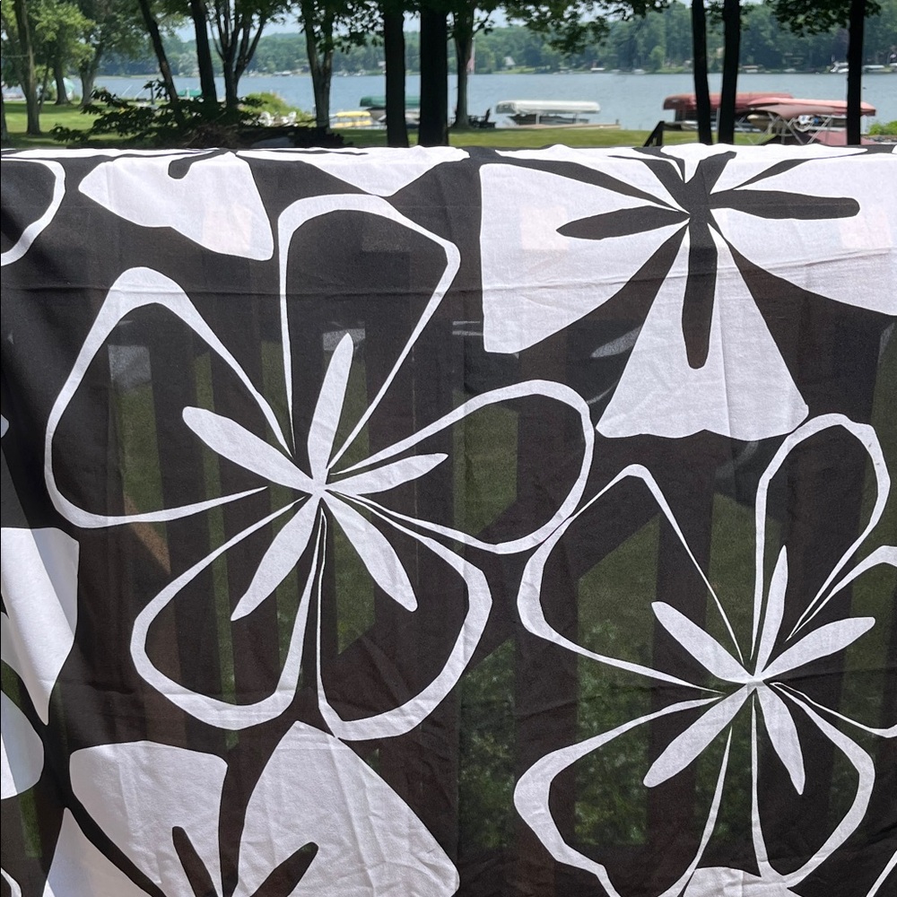 Vintage Anne Klein contemporary floral scarf 52 X 39